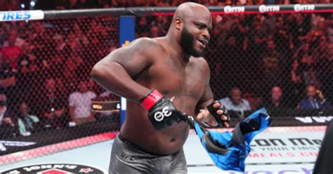 Ufc Star Derrick Lewis Hints At Wwe Move Reveals Finishing Move Plan I Like Taking Off My Shorts