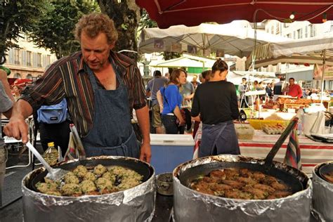 Photo Ville de Rodez Les farçous villederodez rodez marché