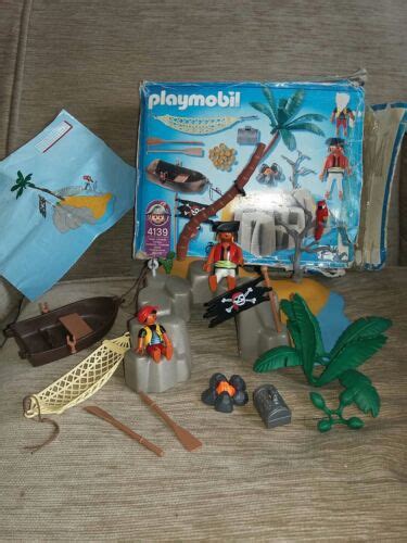 Playmobil Pirate Island 4139 Compact Set 2 Figures Parrot Treasure