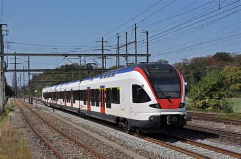 Rabe Auf Der S Verl Sst Den Bahnhof M Hlin Bahnbilder De