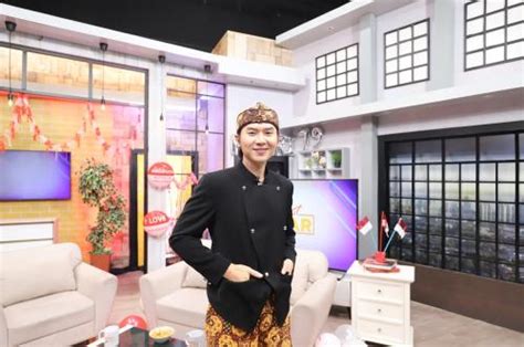 Rafael Tan Rilis Lagu Seblak Rapael Kental Dengan Nuansa Sunda