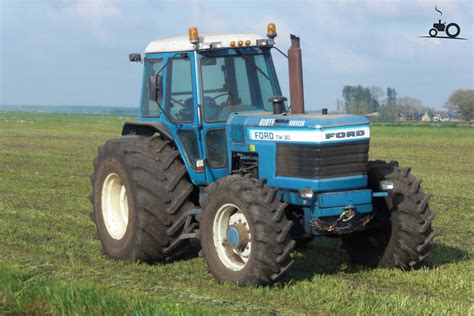 Ford TW 30 - Italia - Trattore immagine #227584