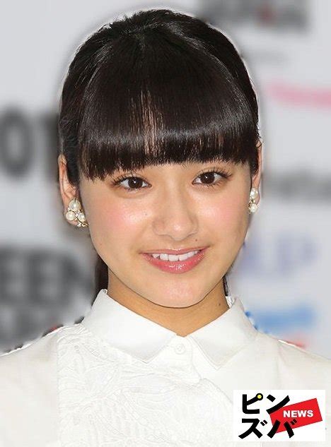 「何しても可愛い」金髪に印象激変の平祐奈、妖艶な美脚チラ見せスリットワンピ姿に「スタイル抜群」の声｜概要｜ニュース｜ピンズバnews