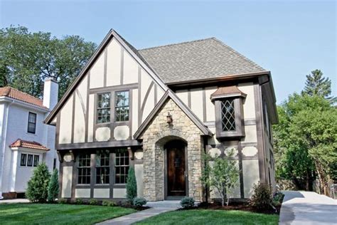 20 Tudor Style Homes To Swoon Over