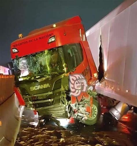 Choca Tr Iler Contra Muro De Contenci N En La Veracruz Orizaba