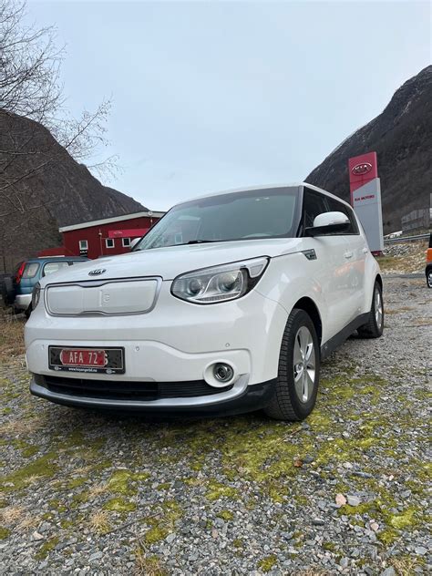 Bruktbil til salgs Kia Soul 2016 Hvit 111 Hk Kombi 5 dørs