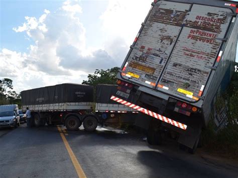 G1 Acidente Na Br 364 Mata Uma Pessoa E Deixa Outra Ferida Em Ro