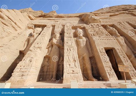 Ma A Wi Tynia Nefertari Abu Simbel Egiptu Obraz Stock Obraz Z O Onej