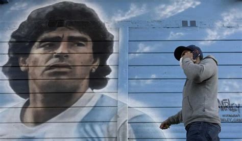 Profesionales De La Salud Van A Juicio Por Muerte De Maradona