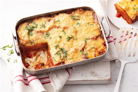 Easy cheese and tomato potato bake