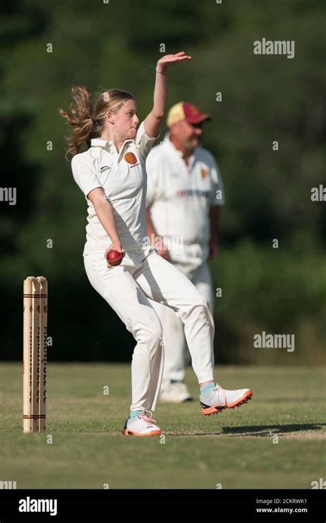 Female Cricket Players | Cricket Betting India