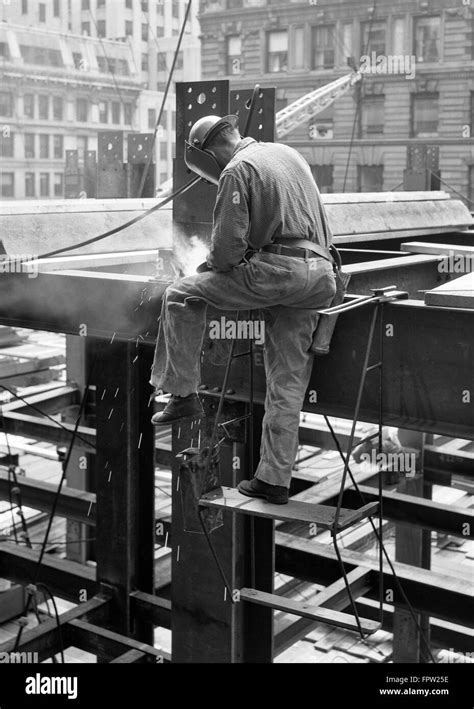 1950s Man Industrial Welder Welding Black And White Stock Photos