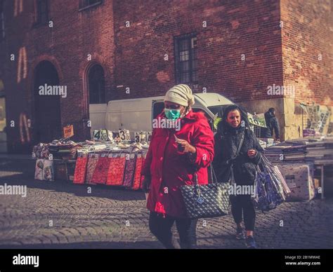 Everyday Life City Scenes Stock Photo Alamy