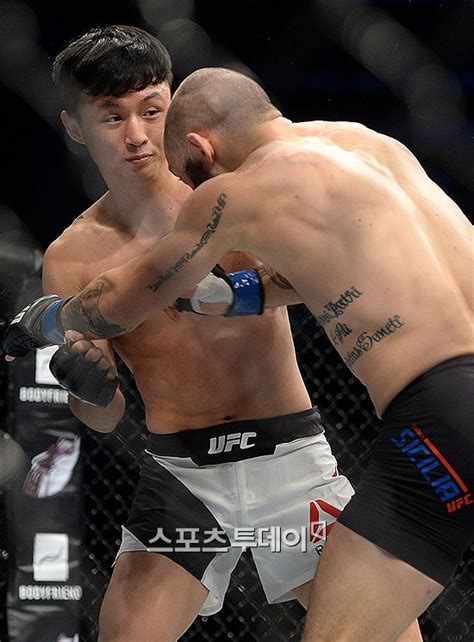 St포토 Ufc 서울 최두호 앳된 얼굴에서 나오는 파괴력 네이트 스포츠