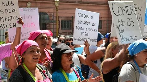 Organizaciones Sociales Protestaron Frente Al Ministerio De Econom A Y