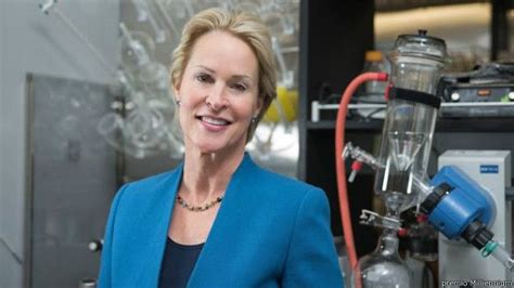 Quién es Frances Arnold la primera mujer en ganar el Nobel de