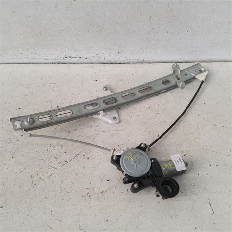 259706 Used Window Regulator Motor Front Left For 2014 Swift Fz