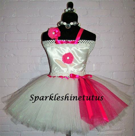 Épinglé Sur Fuchsia And White Flower Girl Tutu Dress