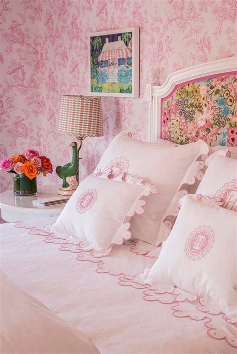 How To Design A Pink Bedroom