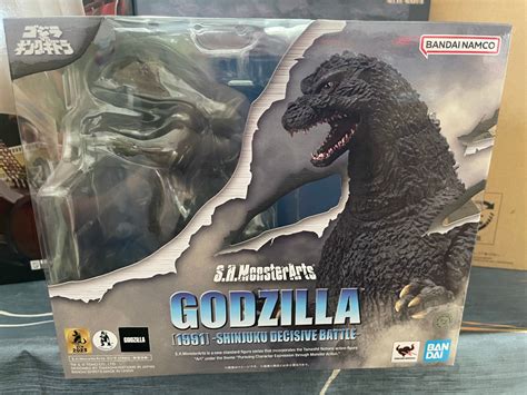 S H Monster Arts Godzilla Vs King Ghidorah Godzilla Shinjuku