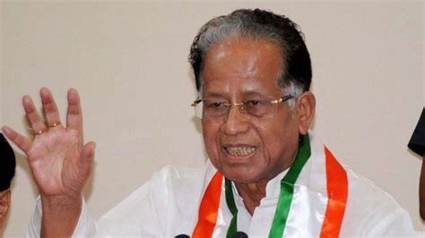 Ex Assam Cm Tarun Gogoi In Icu Oxygen Level Falls Post Covid