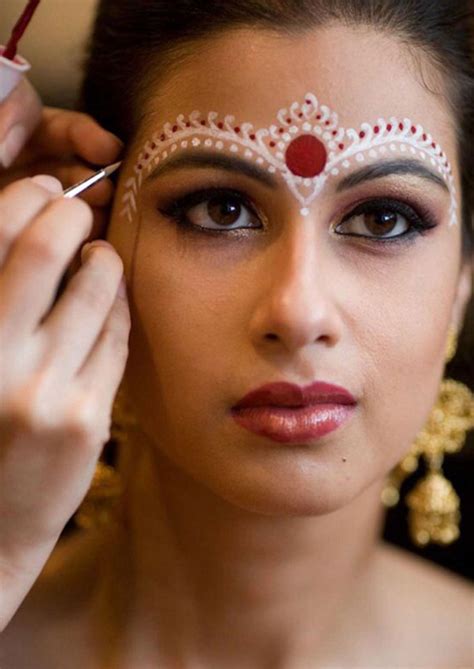 5 Makeup Essentials For Bengali Bride