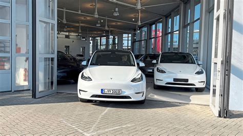 Topseller Model Y Ist Meistverkauftes Auto Der Welt Auto Motor