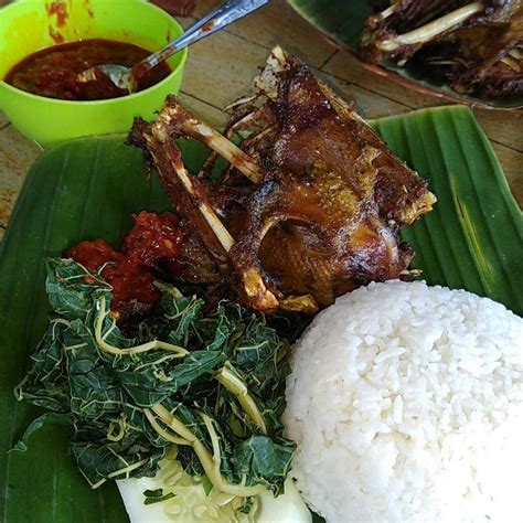 Bebek Bakar Paling Enak, Kuliner Bebek Paling Maknyus di Jogja, Enaknya ...