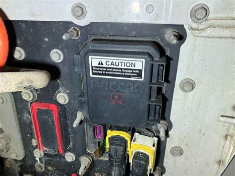 2017 Kenworth T680 Fuse Box For Sale Sioux Falls Sd 25541243