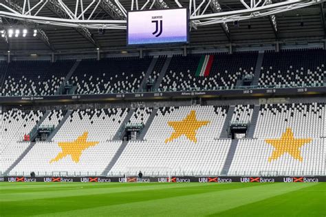 La Juve Lancia La Campagna Abbonamenti Prezzi Da 529 Euro