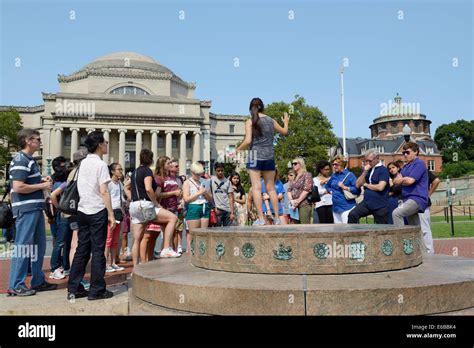 Campus tour columbia university hi-res stock photography and images - Alamy