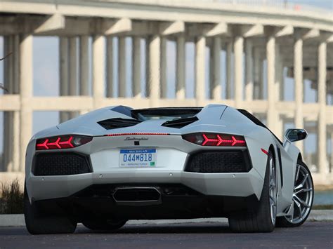 Lamborghini Aventador Lp Roadster Specs Photos