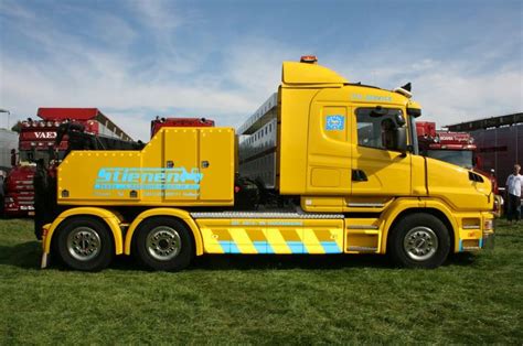 Scania 144g 530 V8 Bergingsbedrijf Stienen Someren Holland Tow Truck