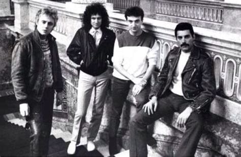 Roger Taylor Brian May John Deacon Freddie Mercury Queen Ii I Am A