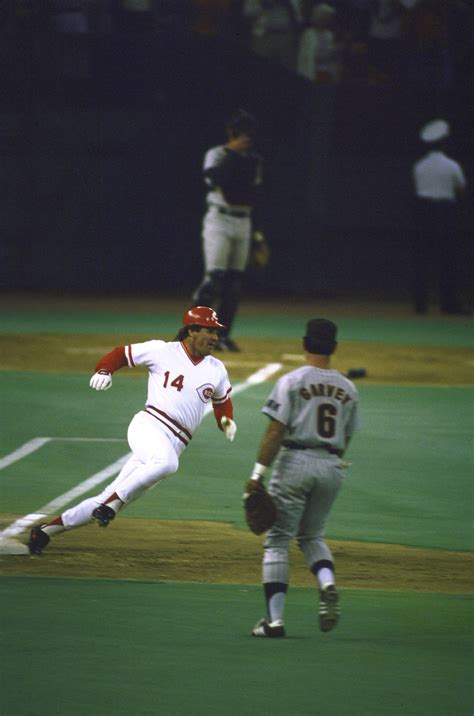 Pete Rose Breaks Baseballs All Time Hit Record See Photos Time