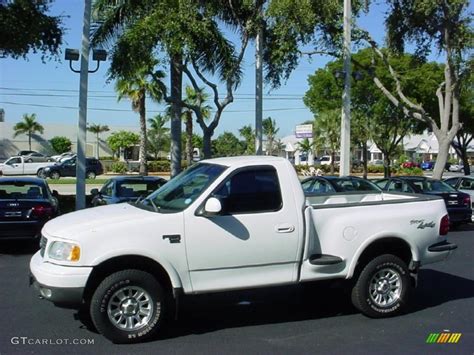 Oxford White 2002 Ford F150 Xlt Regular Cab 4x4 Exterior Photo