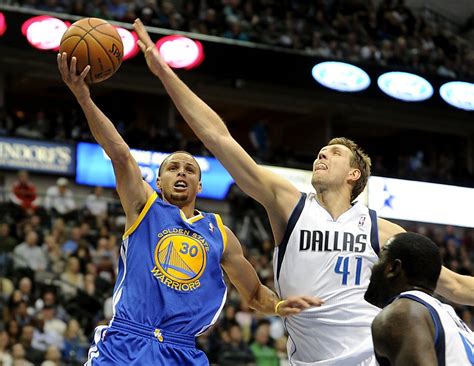 Warriors Comeback Falls Short Against Mavs