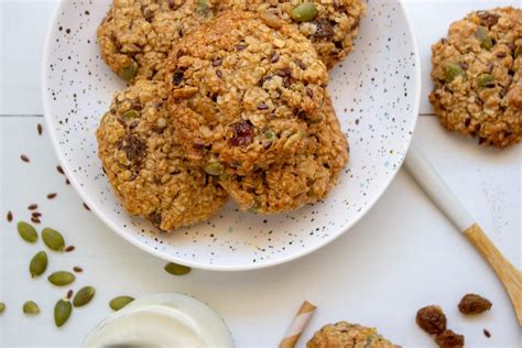 Seedy Oatmeal And Sultana Cookies