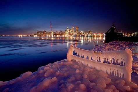 Toronto Harbour in Winter | 30 second exposure at f9. Shot i… | Flickr