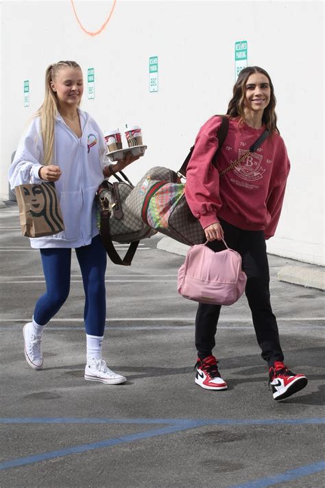 JoJo Siwa - Arriving for Practice a the DWTS Studio in LA 11/19/2021 ...