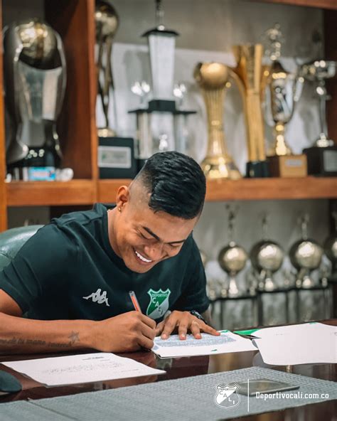 El Chino Sandoval podría salir del Deportivo Cali