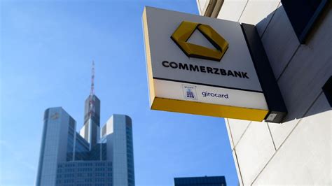 Bestes Ergebnis Seit 10 Jahren Commerzbank Verdreifacht Gewinn N Tvde