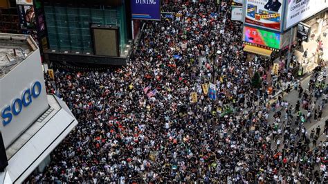 Live Hong Kong Police Fire Tear Gas Water Cannon After Protesters