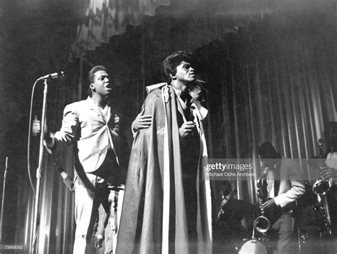 News Photo Soul Singer James Brown Performs At The Apollo James