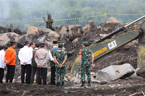 Kepala BNPB Dampingi Presiden Jokowi Tinjau Lokasi Terdampak Galodo