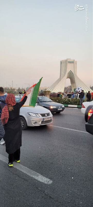 مشرق نیوز عکس میدان آزادی تهران در تسخیر مردم