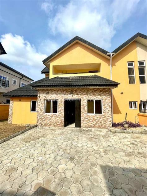 For Sale Bedroom With Bq Distress Diamond Estate Sangotedo Ajah