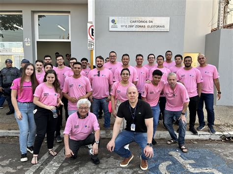 Como tradição, acadêmicos do UniSALESIANO contribuem com eleições em Araçatuba - UniSALESIANO