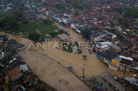 BANJIR DI KABUPATEN BANDUNG ANTARA Foto