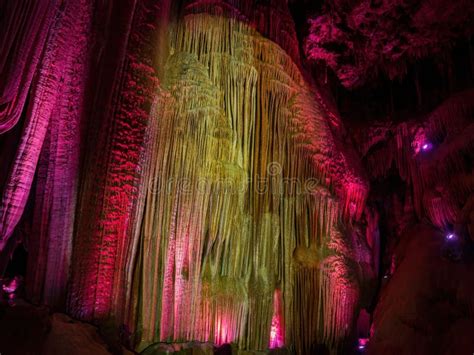 Interior View Of The Meramec Caverns Stock Image Image Of Caverns